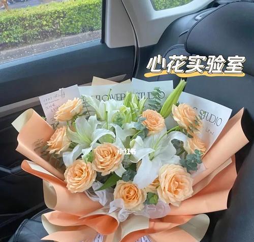 11朵香槟玫瑰可以搭配几朵百合花束吗